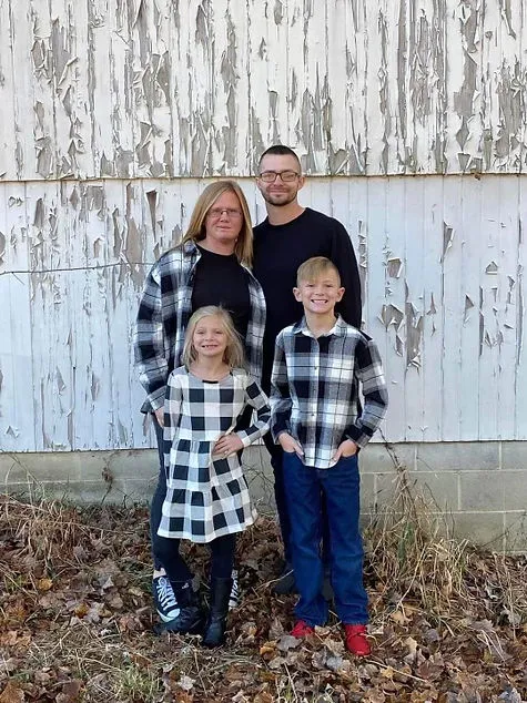 Lashley Training Center’s Members of the Month – DECEMBER<~ THE LOY FAMILY ~>
